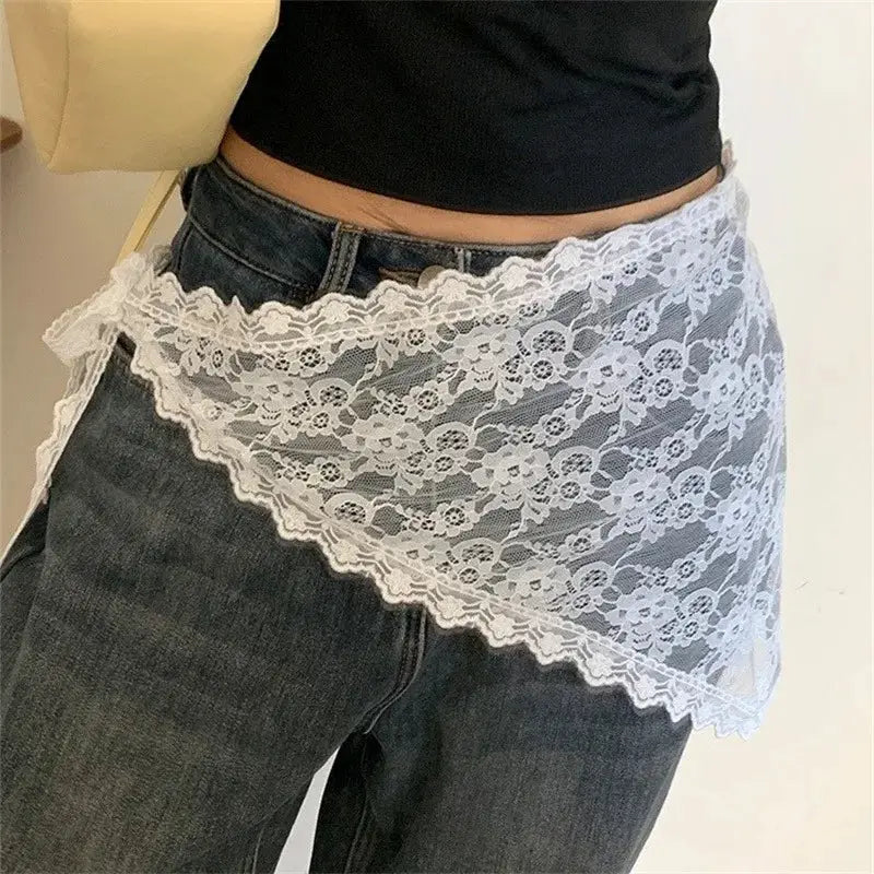 White lace layered gauze skirt with waist-wrap overlay and scalloped hem, Simples Market