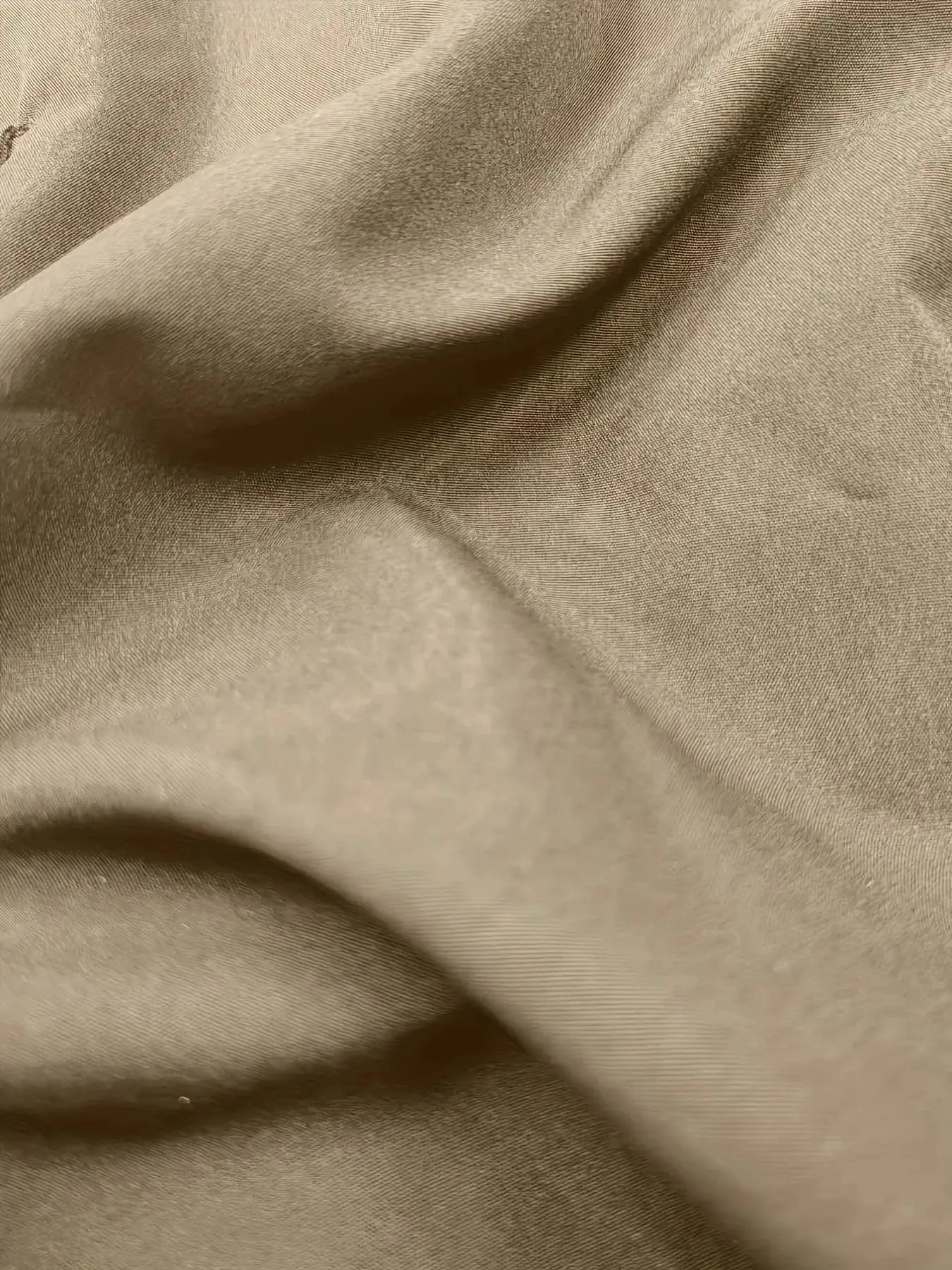Men's cargo pants fabric swatch in beige from Simples Market