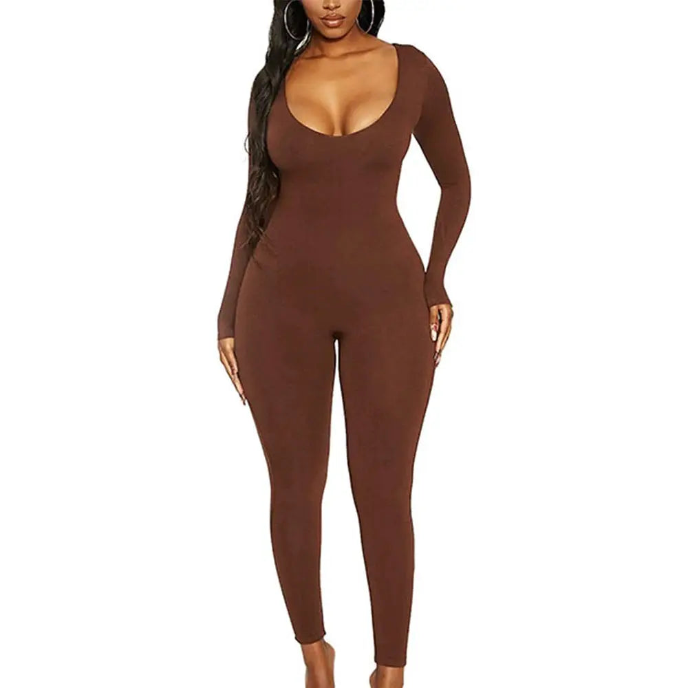 Women's brown long-sleeve skinny jumpsuit from Simples Market, solid pull-on style.