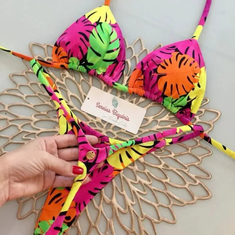 Bikini set with split neon tropical print, multicolor G-string style, Simples Market beach swimwear.