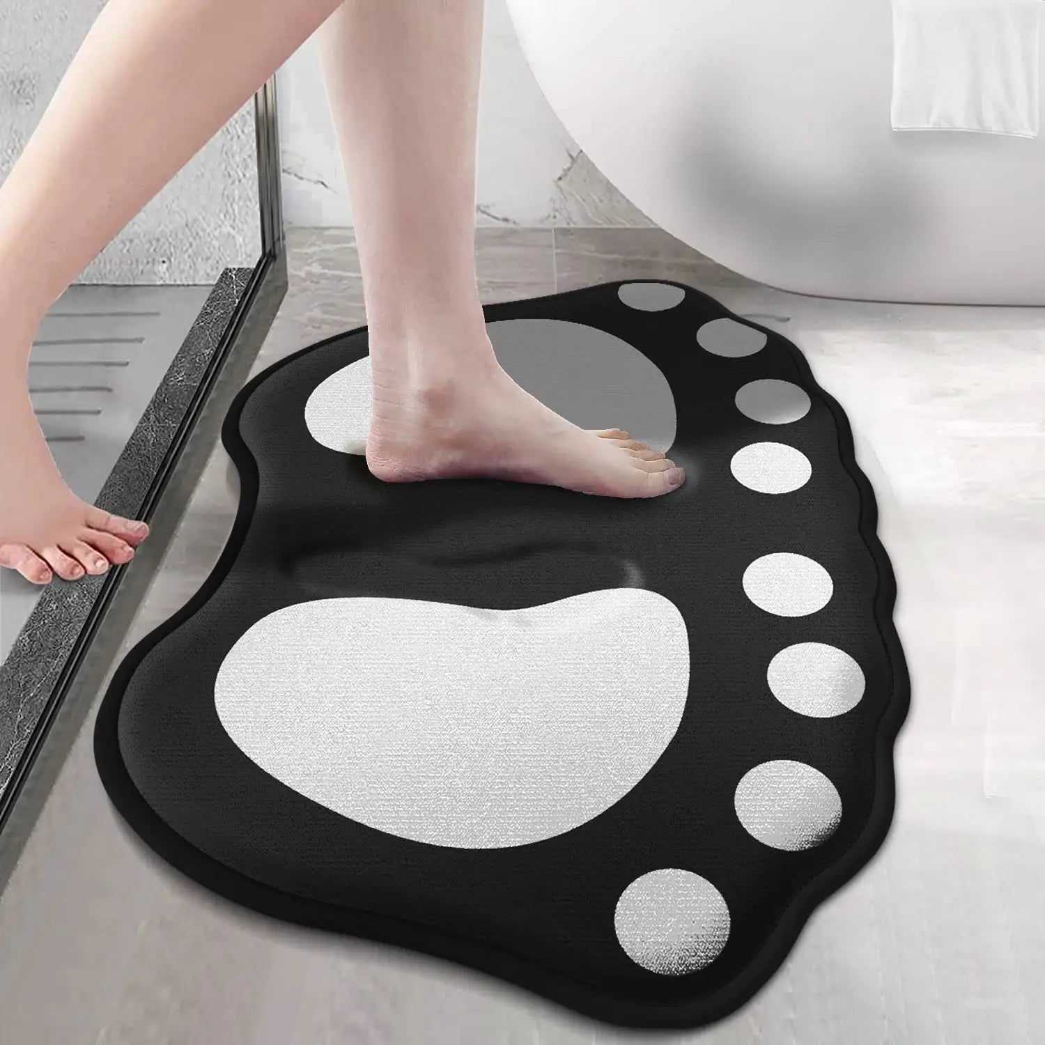 CosyNest Anti Slip Bath Mat With Claw Pattern Highly Absorbent Polyester Keeps Floors Dry