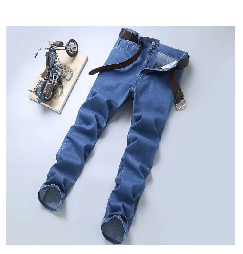 Men's elastic blue denim jeans with brown belt, cotton-stretch by Simples Market.