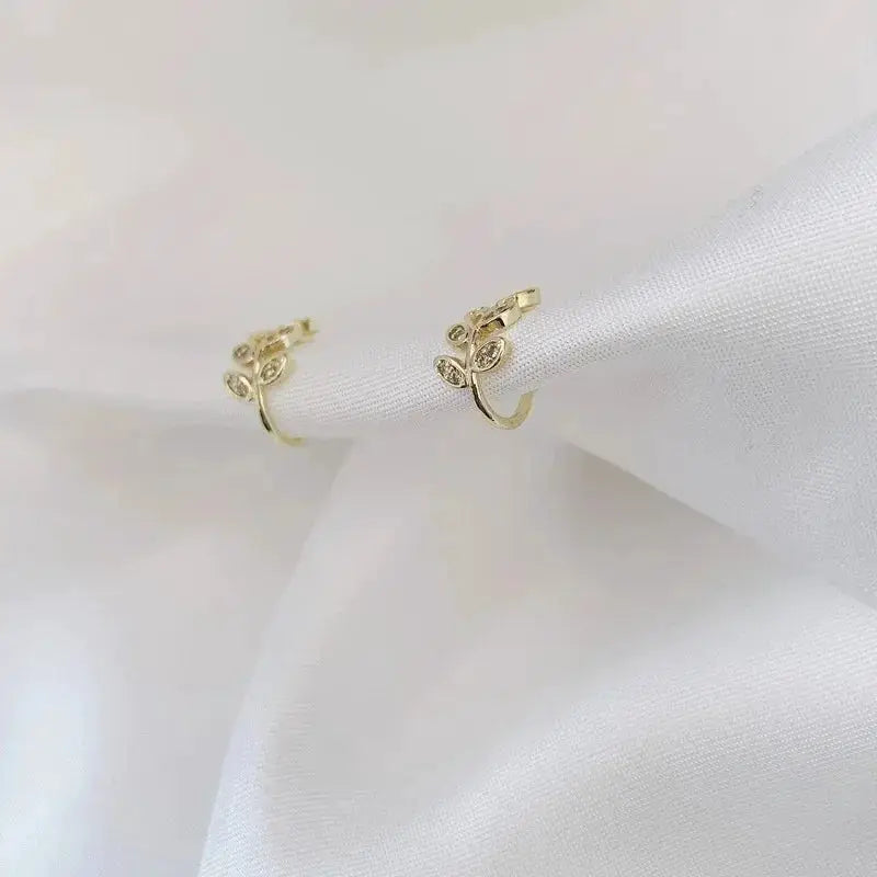 Cute Metal Leaf Earcuff Clip On Earring For Women And Girls No Piercing Cartilage Earring