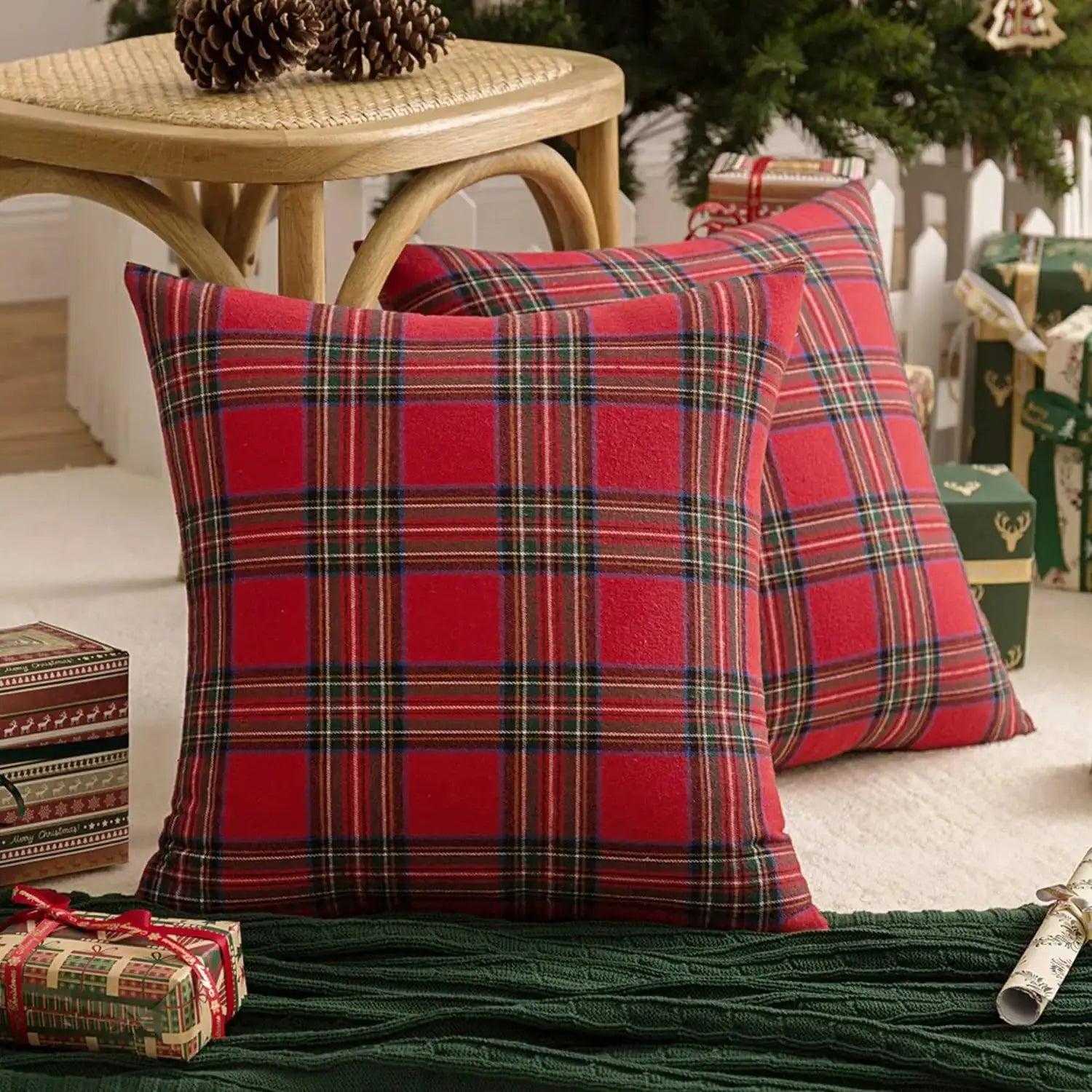 Simples Market pair of 45x45cm Christmas plaid pillow covers for sofa, red checked woven fabric