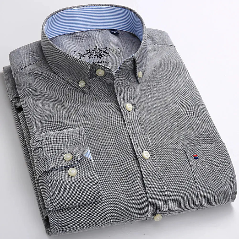 Men's gray long-sleeve oxford work shirt with single patch pocket, button-down collar, regular-fit by Simples Market