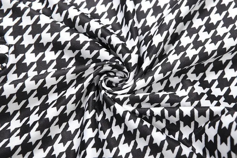 Shestyle plaid fabric swatch for jumpsuits, black and white houndstooth pattern, monochrome winter fashion