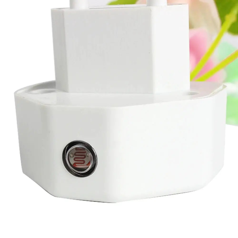 Mushroom night light with European plug, sensor LED, white base by Simples Market