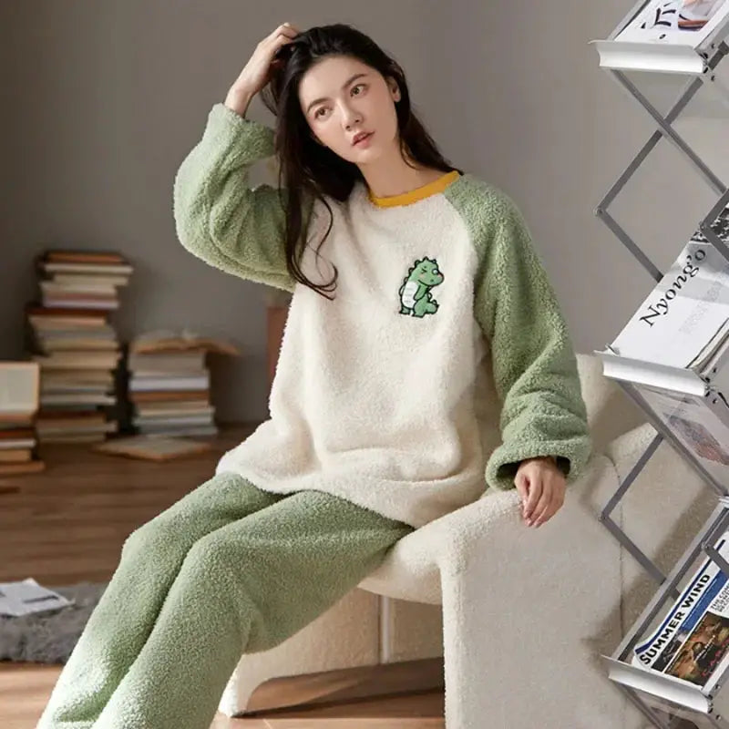 CozyNest Thickened Flannel Women Sleepwear Set Padded Bear Two Piece Nightwear For Autumn Winter Warm Coral Velvet