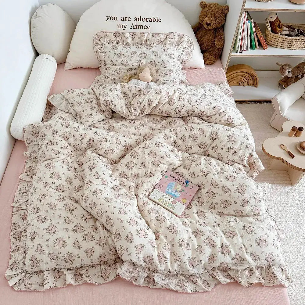 Simples Market INS Princess 3-piece floral bedding set with cotton gauze duvet cover and pink floral pillowcases.