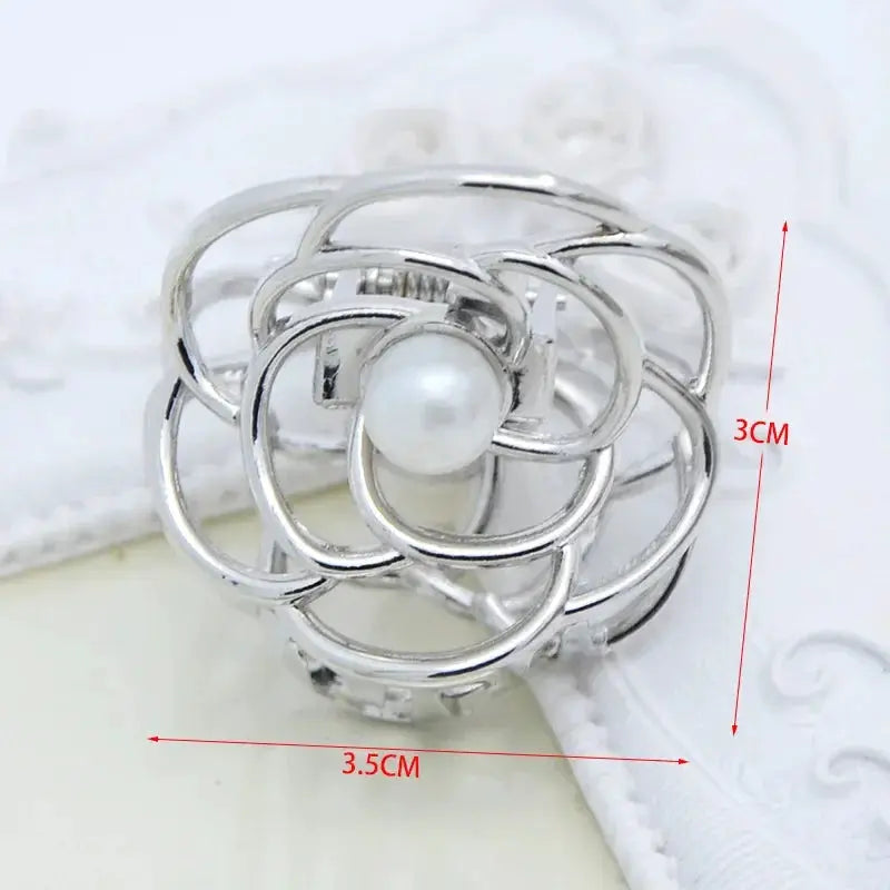 LuxeHair Geometric Metal Hair Claw Clip For Women And Girls Elegant Minimal Design For Secure Hold