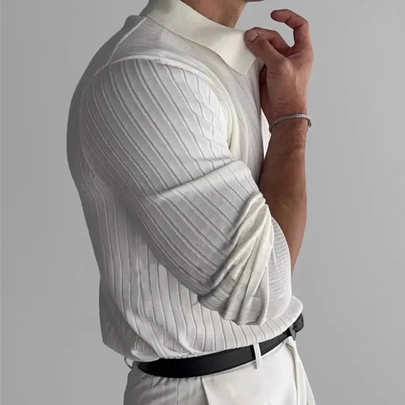 Men's white knitted jacquard polo shirt with rolled-up sleeves; Simples Market