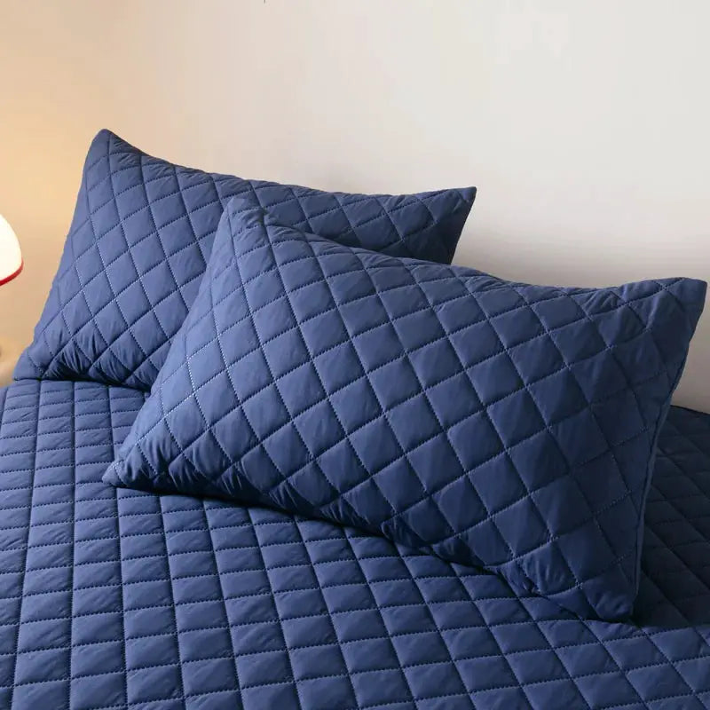 2-piece navy blue quilted cotton double-deck pillowcase set; waterproof, anti-mite, anti-bacterial
