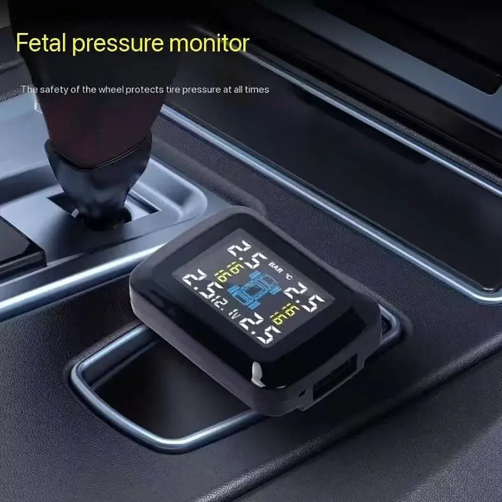 Black car TPMS cigarette-lighter monitor with 4 sensors by Simples Market, gauge showing tire pressure and temperature