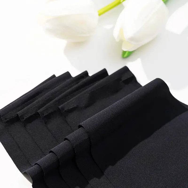 Black women's panties set, 6-piece seamless breathable underwear with smooth fabric.