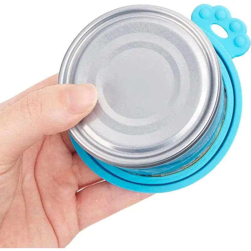 2 Piece Set Reusable Pet Food Can Covers Silicone Lids for Dogs and Cats Airtight Seal with Spoon