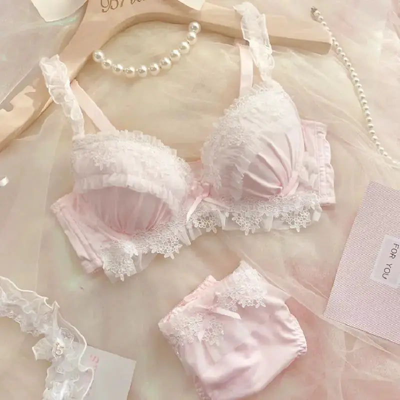 MOYISU Japanese Sweet Lolita bra set, pink lace, matching panties; 2-piece lingerie with delicate floral trim