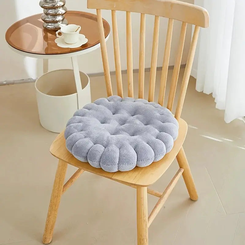 Large biscuit-shaped plush cushion for chair, round gray tufted pillow by Simples Market