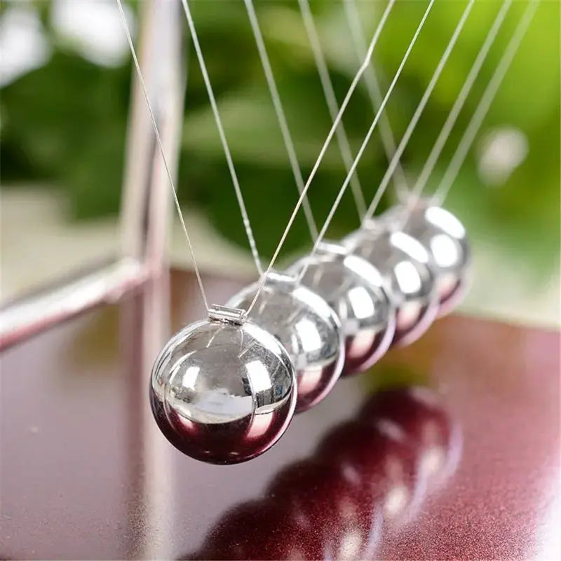 Newton Cradle Desk Toy Energy Conservation Ball Pendulum Kinetic Sculpture Office Decor Gift