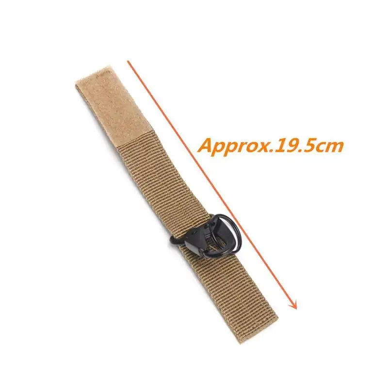 Carabiner high-strength nylon key hook on tan MOLLE strap, by Simples Market, approx 19.5 cm