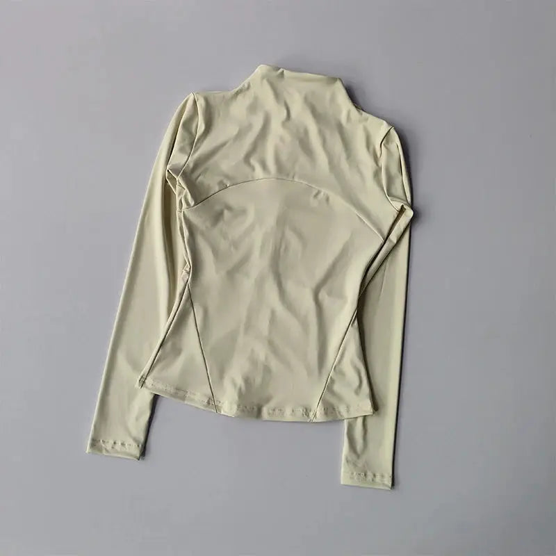 AeroFlex Ladies Slim Fit Zip Sports Jacket With Breathable Warmth For Cold Weather Workouts