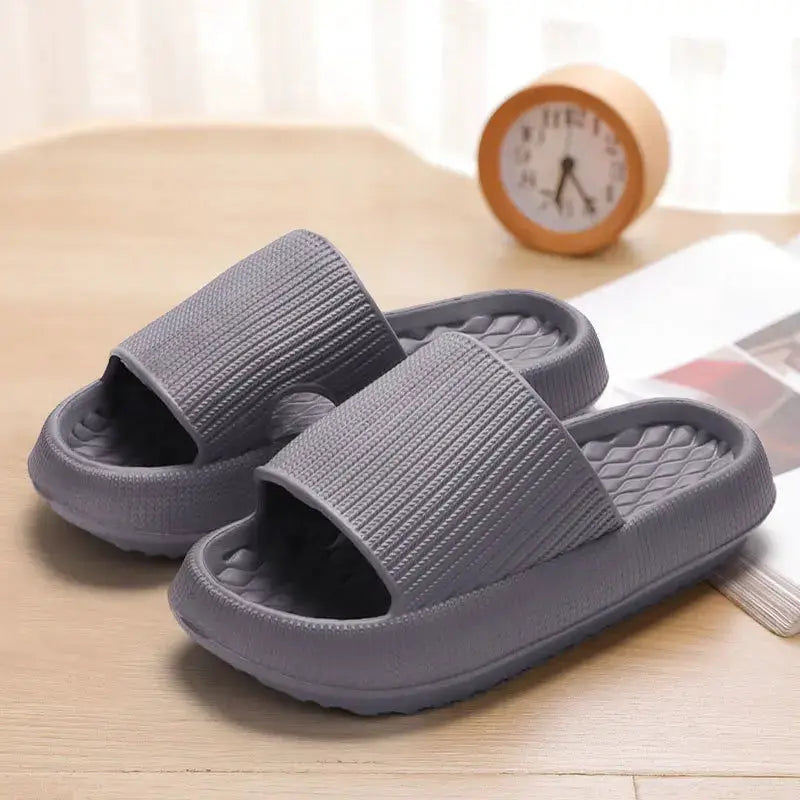 CloudWalk Women Thick Platform Cloud Slippers With EVA Sole And Pillow Cushioned Comfort Non Slip For Summer Beach Home