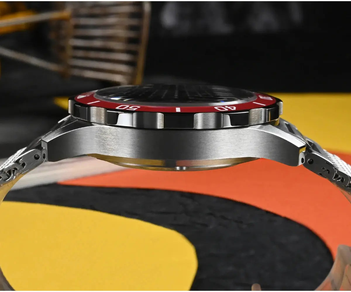 San Martin diver watch 39.5mm with red bezel and stainless steel Milanese bracelet