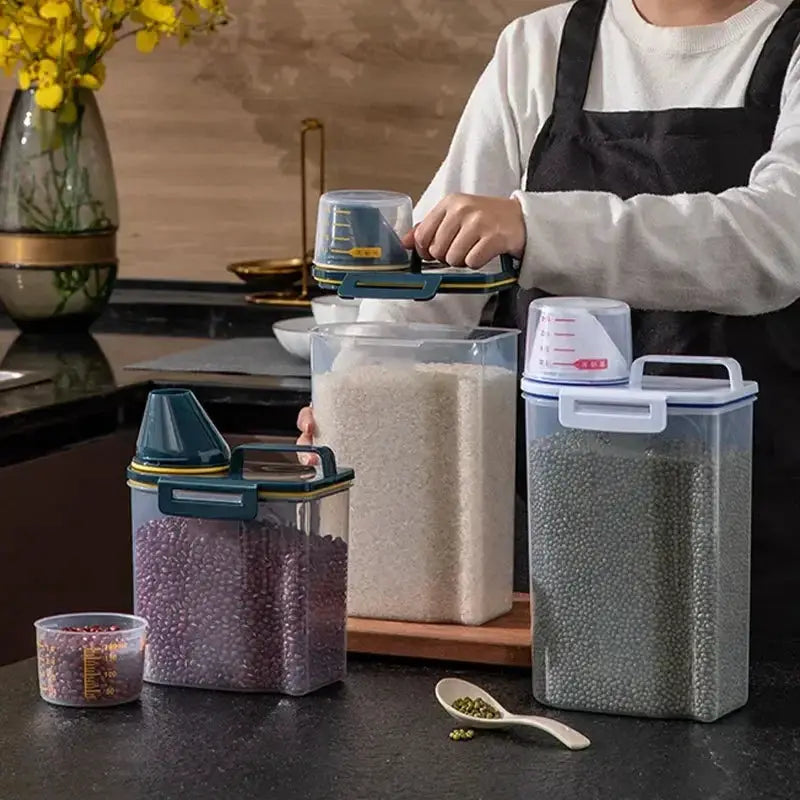 1.5kg To 2kg Pet Food Storage Container With Measuring Cup Sealed Moisture Proof Jar For Dogs And Cats