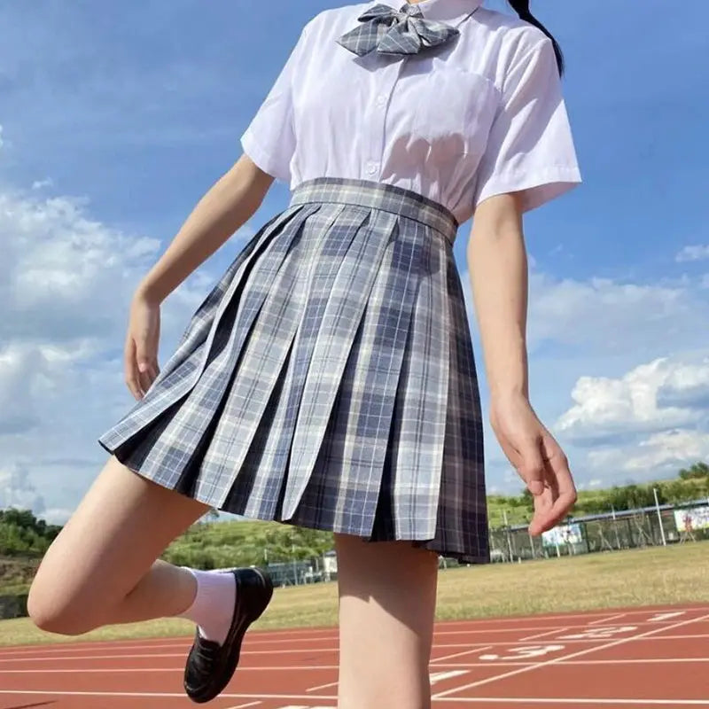 ZOKI plaid pleated high-waist women's mini skirt in light blue-gray check, Simples Market