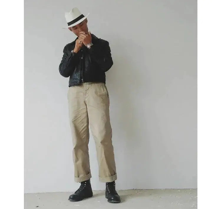 Army chino trousers in khaki with rolled cuffs, 1942 pattern, rugged casual pants by Simples Market.