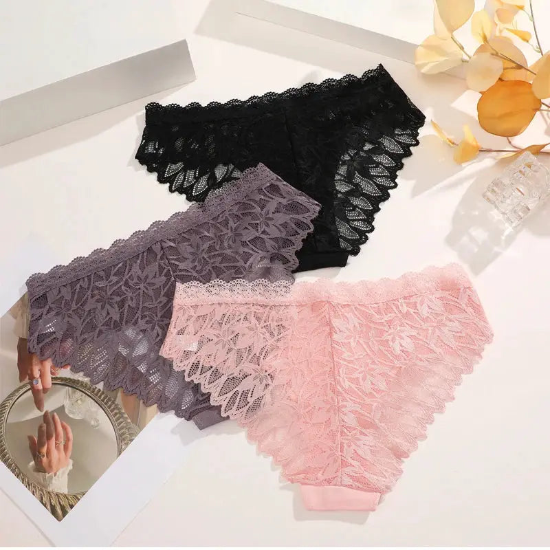 FINETOO lace hollow-out low-waist briefs, 3-piece set in black, mauve-gray, and pink by Simples Market