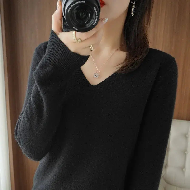 LunaThreads Womens Solid Wool Blend Pullover Slim Fit V Neck Knitwear For Spring And Autumn