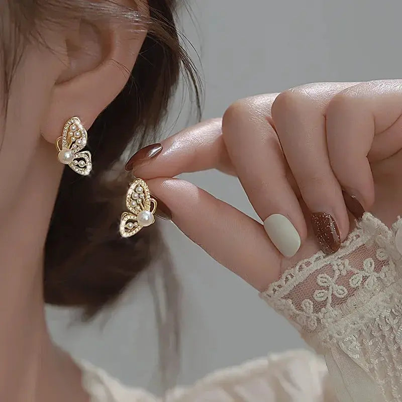 2022 New Trend Simulation Pearl Long Earrings With Flower Rhinestone Pendant For Women Wedding Korean Jewelry