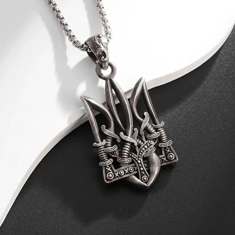 Retro Poseidon Trident Pendant Necklace in silver-tone zinc alloy, unisex fashion jewelry