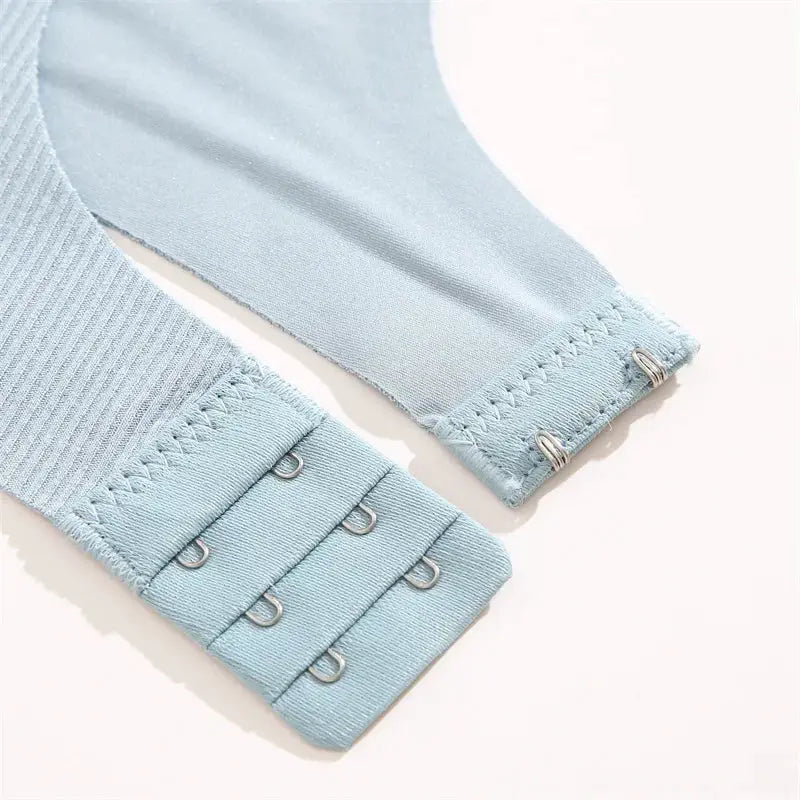 FINETOO women’s wireless knitted bralette in light blue with back hook closures, Simples Market