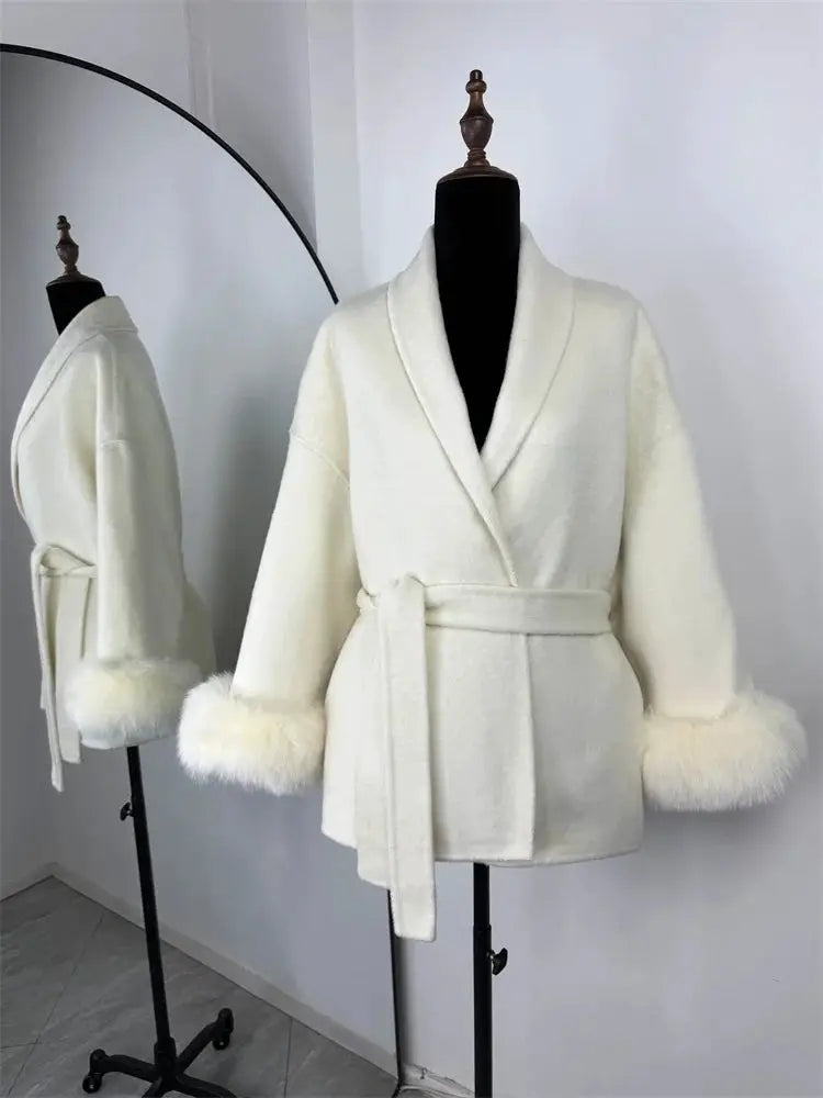 Tossy Fox Fur Wool Overcoat With Fox Fur Cuffs Elegant Loose A Line Short Coat For Autumn And Winter Office Wear