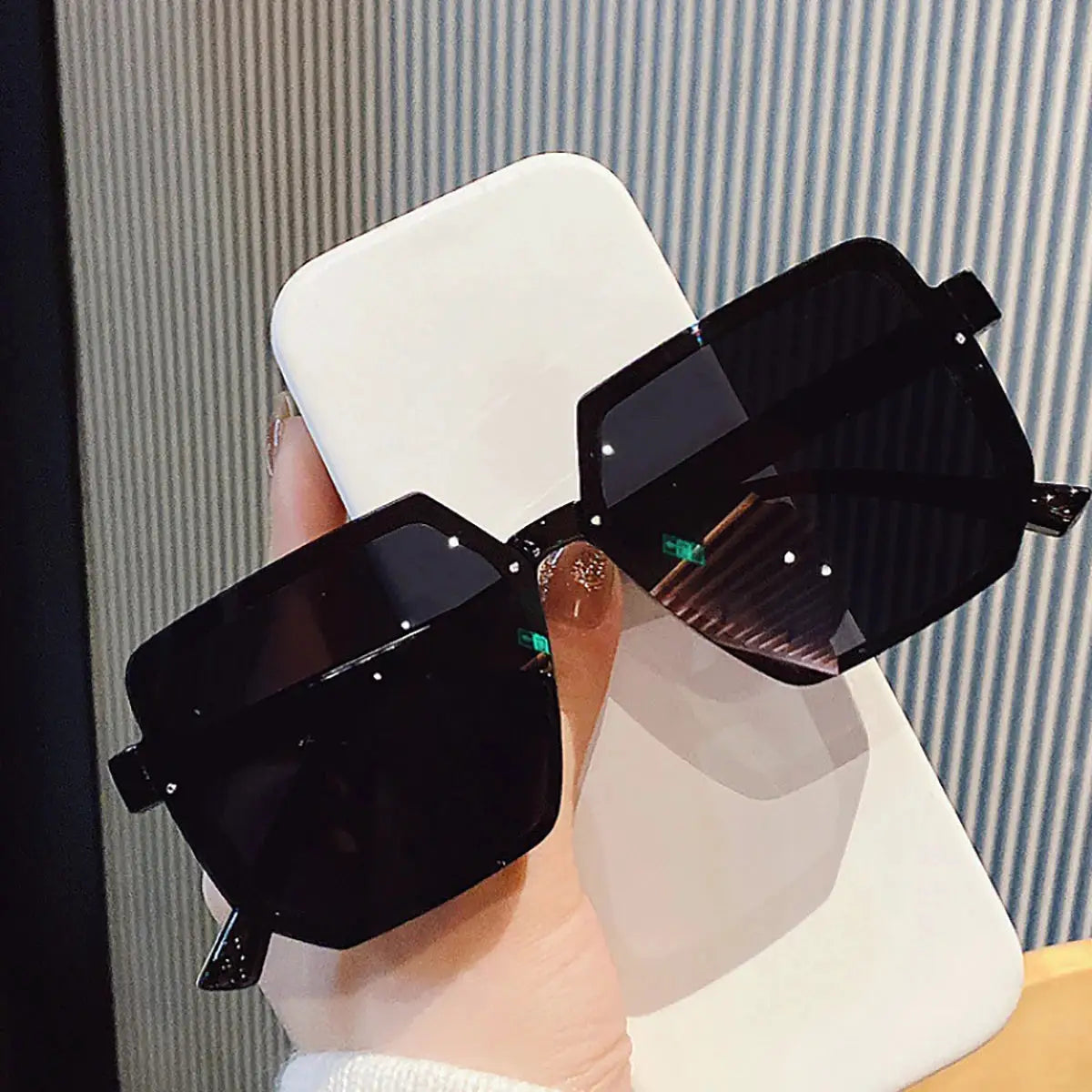 Big Frame Vintage Square Sunglasses For Men And Women Unisex Retro Goggle Style Polygon Eyewear