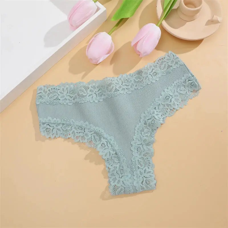 Simples Market 5-piece set of women's cotton panties in light blue with floral lace trim briefs
