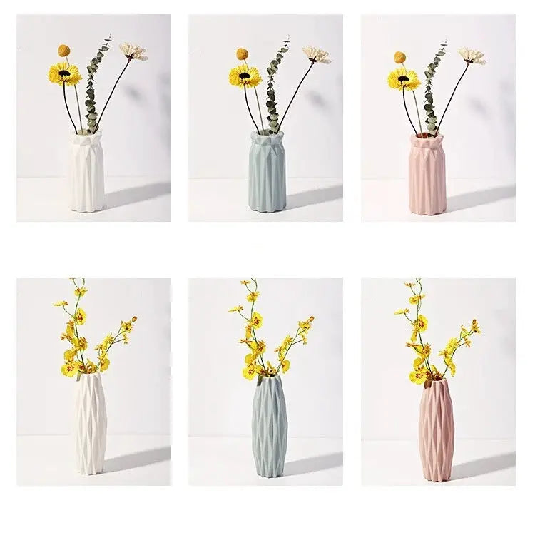 Nordic plastic vases, six in white, blue and pink with yellow flowers; Simples Market