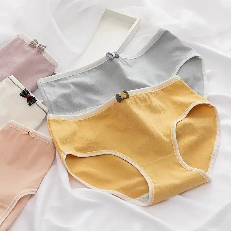 5-piece cotton underwear set with pastel bow-accent briefs; breathable everyday panties