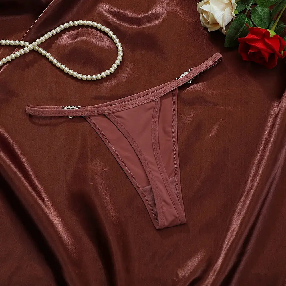 Women's burgundy cotton low-rise thong with heart decoration