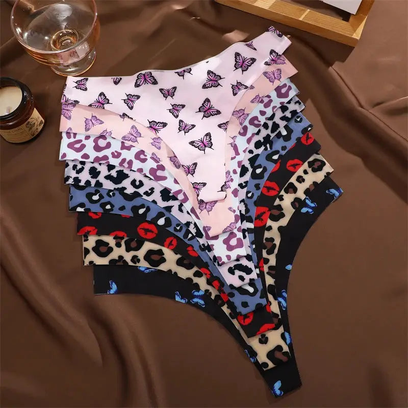 Women's seamless thong underwear 3-pack in leopard and butterfly prints, ultra-thin fabric, Simples Market, S-XL.