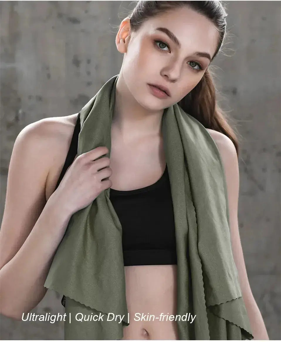 Naturehike ultralight quick-drying microfiber towel in olive green for camping, hiking and gym