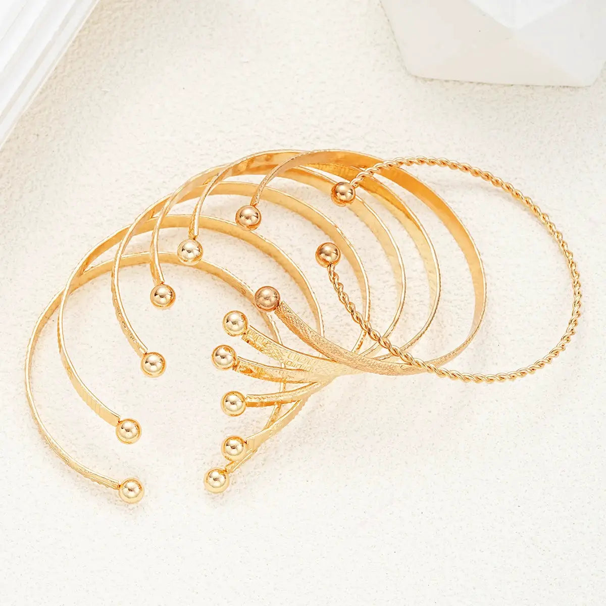 7 Piece Punk Gold Color Bracelets Set For Women Open Bangle Streetwear Goth Heart Print Jewelry Gift 2024