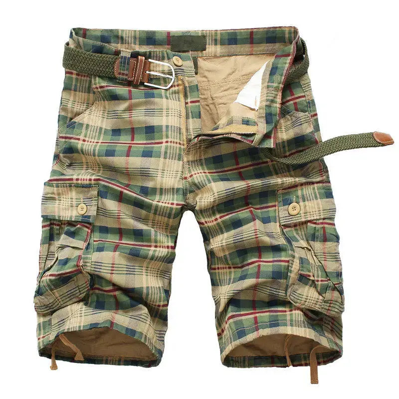 Men's green plaid cargo shorts by Simples Market, knee-length Bermuda style with belt