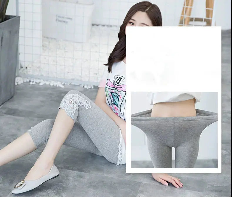 Women's gray lace-trim cropped leggings, stretch modal fabric, 3/4 length