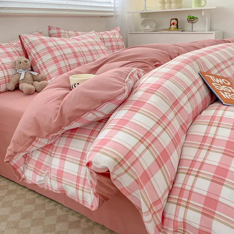 Simples Market Nordic plaid cotton bedding set with pink duvet cover, pillowcases and sheet set in queen/king size