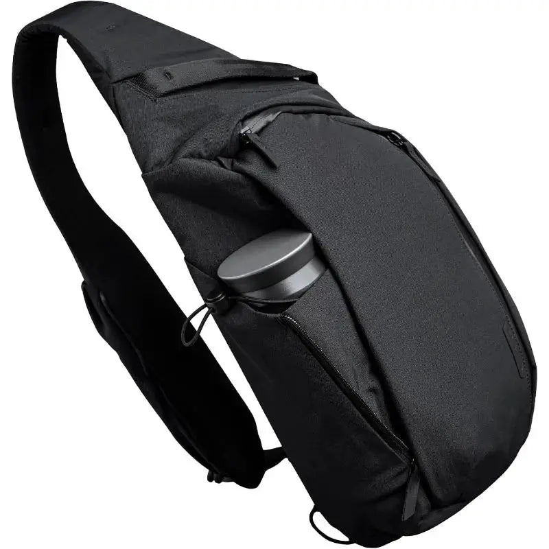 Simples Market black right-shoulder chest bag, 7.5L sling backpack with water bottle pocket