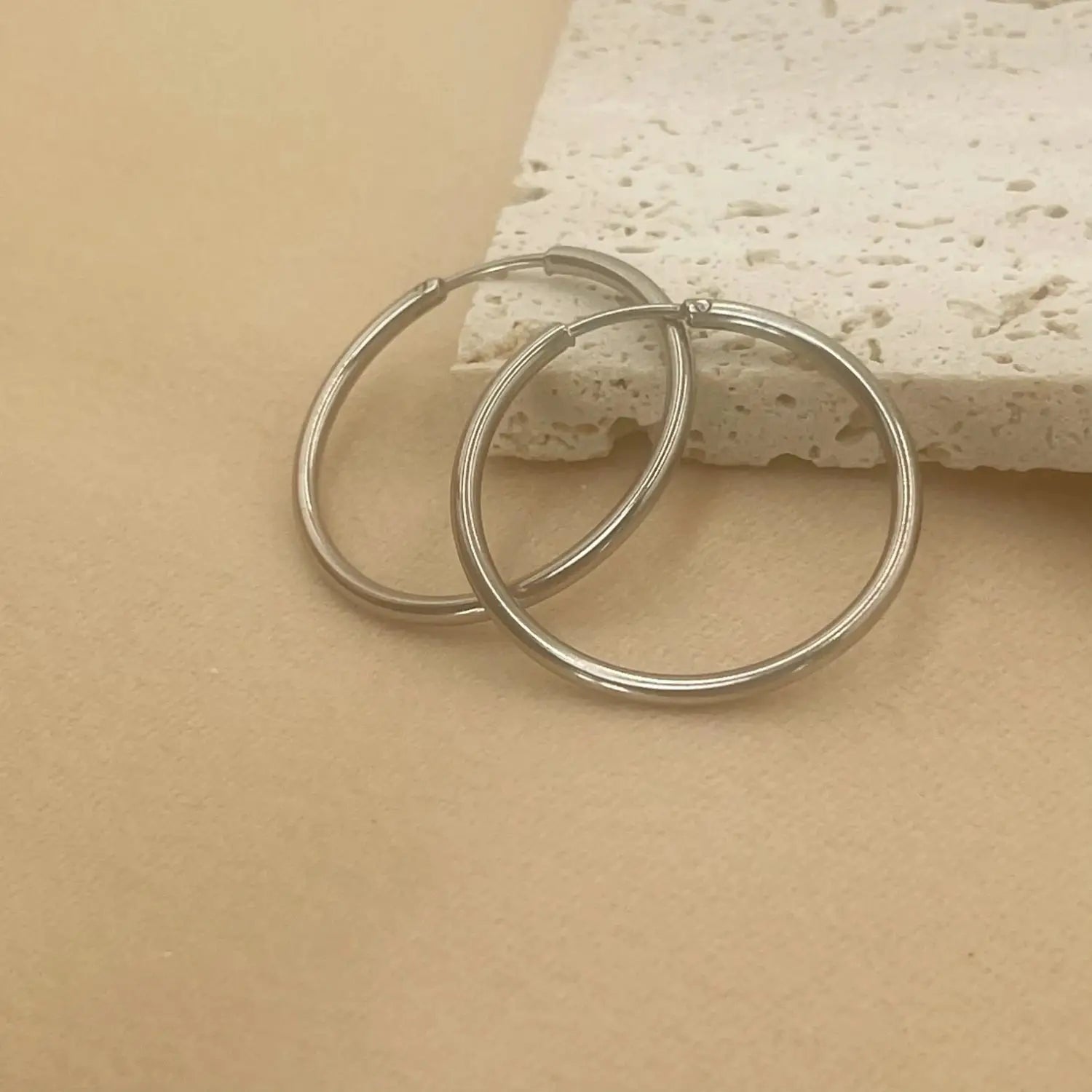 Pair of stainless steel circle hoop earrings, silver-tone, 12–70mm minimalist big hoops