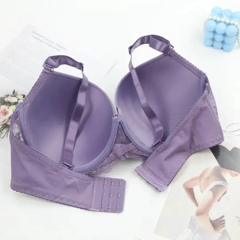 DaiNaFang push-up bra by Simples Market in lavender purple, breathable fabric with lace trim and adjustable straps