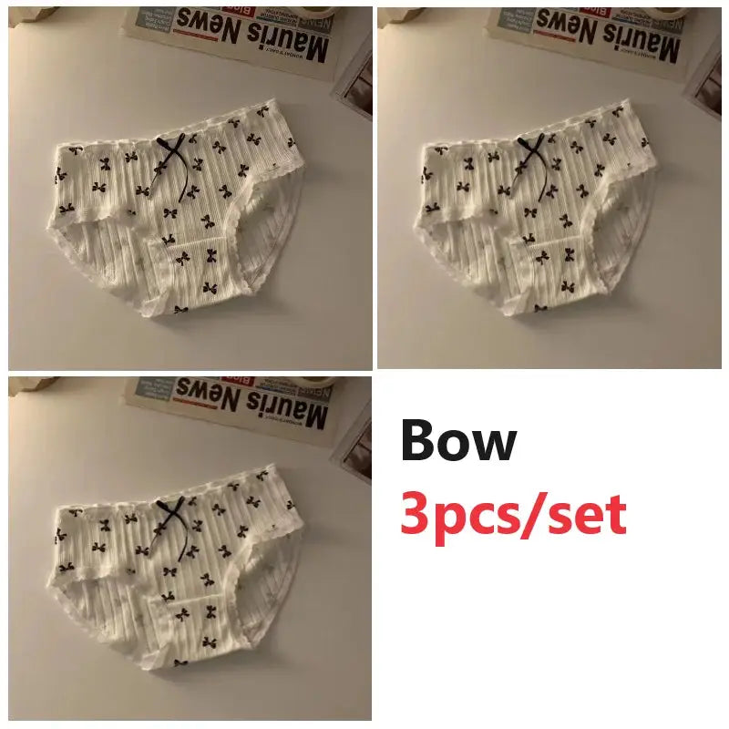 Women’s cotton seamless panties in white with tiny butterfly prints, mid-rise with bow, 3-piece set by Simples Market.